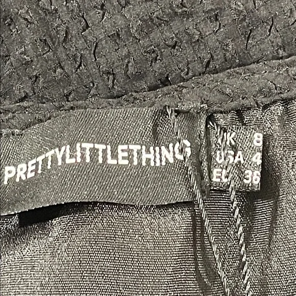 PRETTY LITTLE THING BLACK CRINKLE CUP DETAIL TIERED SKIRT SKATER DRESS SIZE 4 - Picture 10 of 15